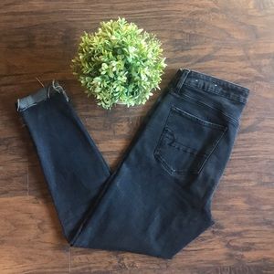 Black super hi-rise jegging